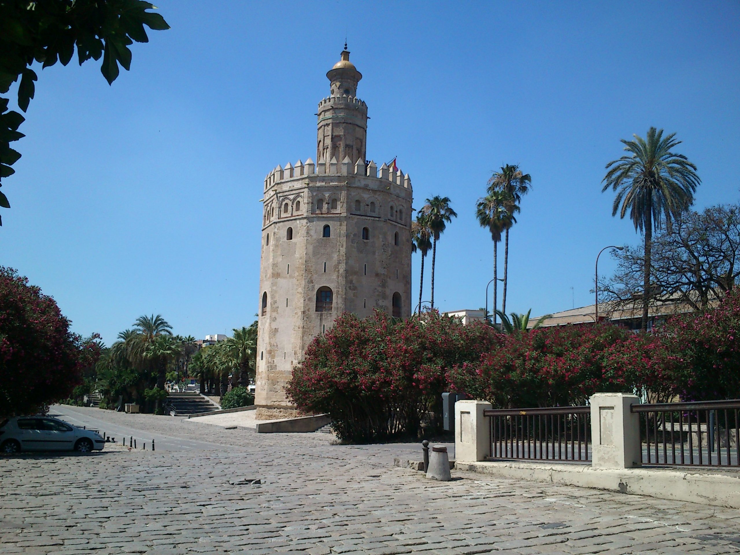 Flere flotte steder at bo væk fra turistmængderne i Sevillas centrum